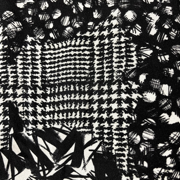 Yigal Azrouel Cold Shoulder Silk Top Womens 6 Black Blouse Printed Long Sleeve - Picture 13 of 13